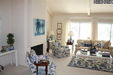3rd image of 465 Hill Dr #17K