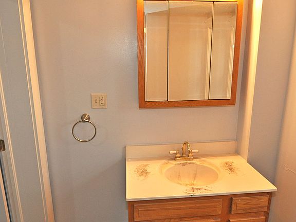 5th image of 1528 Dover Ave