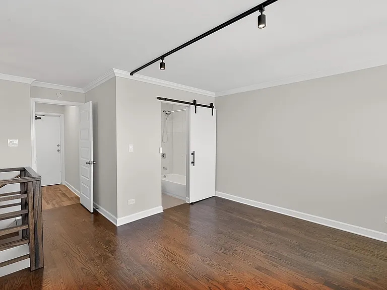 The Duplex Tower — Photo 65