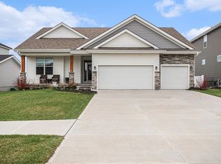8022 Kilpatrick Pkwy, Bennington, NE 68007