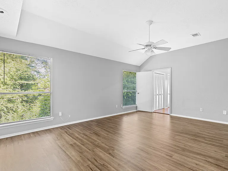 Primary suite