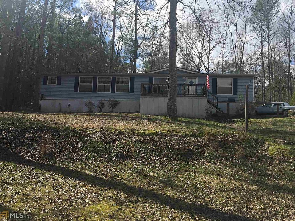 2nd image of 724 Elm Rd