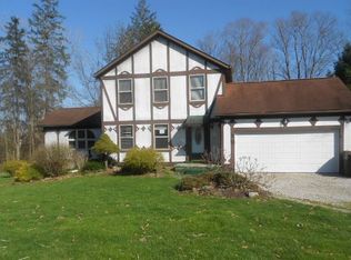 5829 Ridgeway St, Peninsula, OH 44264