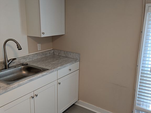 4th image of 371 W Water St #A