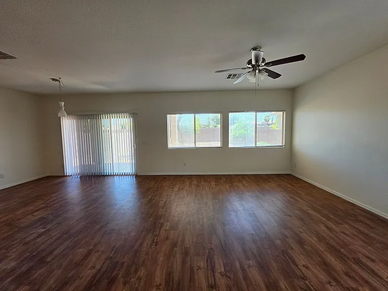 22257 N Gibson Dr — Photo 21