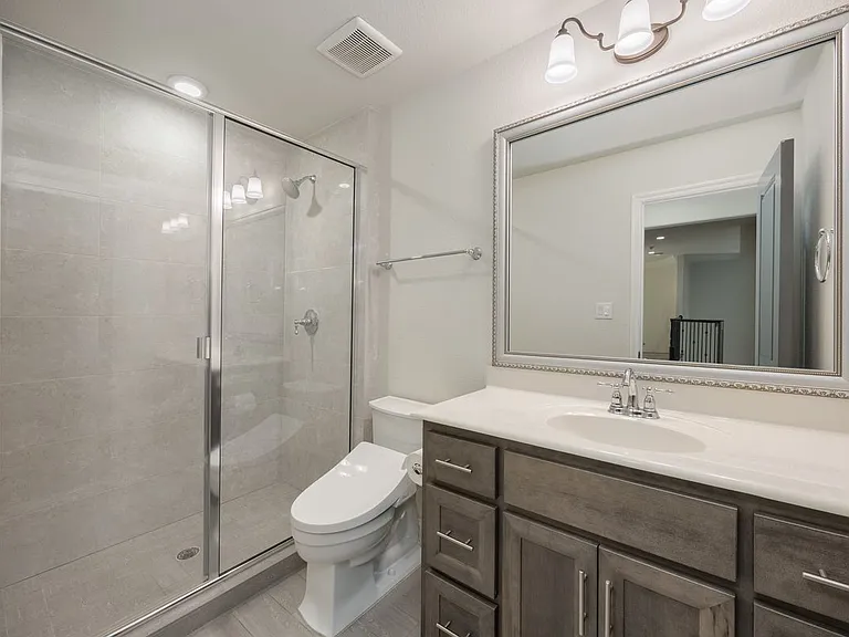 918 Sydney Ln — Photo 30