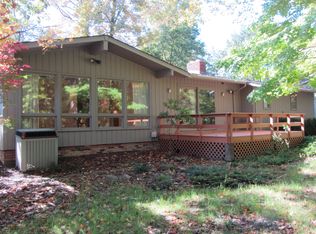 19760 Deer Run Ln, Strongsville, OH