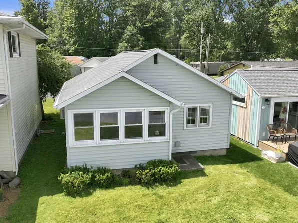 626 E Lakewood Ave, Warsaw, IN 46580