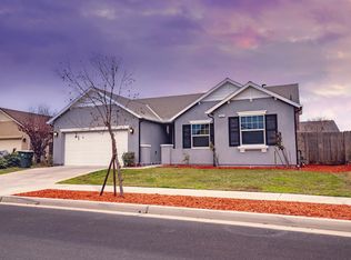 997 Heirloom Way, Lemoore, CA 93245