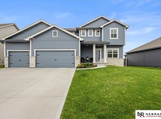 5307 Helwig Ave, Papillion, NE 68133