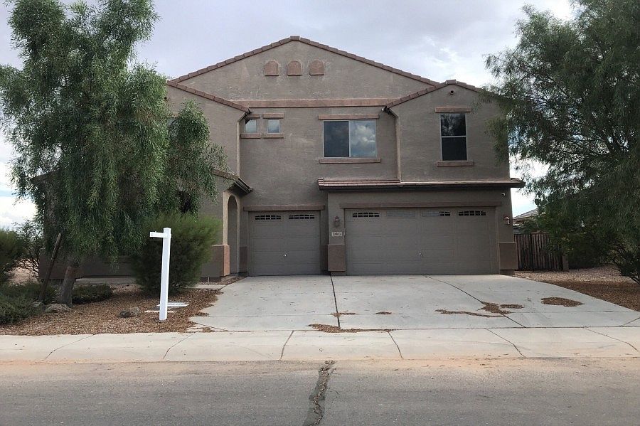 1st image of 38045 W Montserrat St