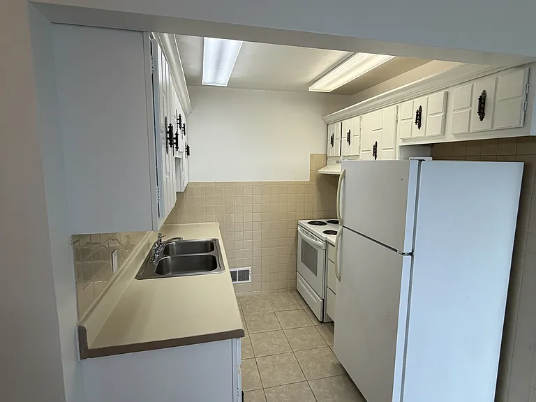 1509 Pennsylvania Ave #6 — Photo 4