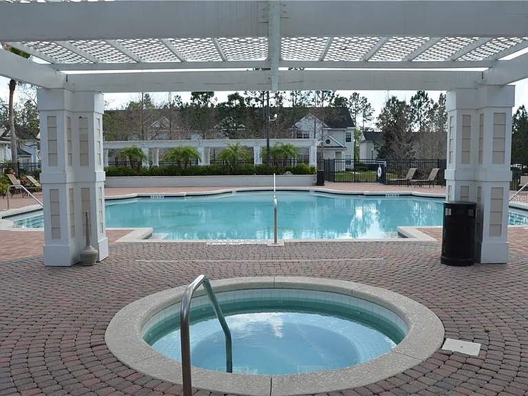 417 Southern Pecan Cir #101 — Photo 11
