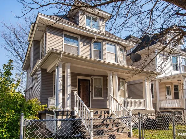 120 S Essex Ave, Orange, NJ 07050