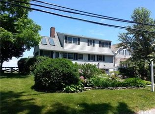 7 Seacliff Ave, Miller Place, NY 11764