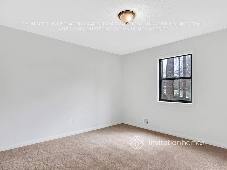 1790 Blackwillow Dr — Photo 14