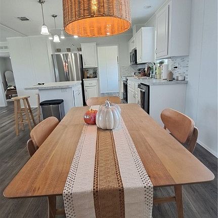 4th image of 835 N Arboleda St