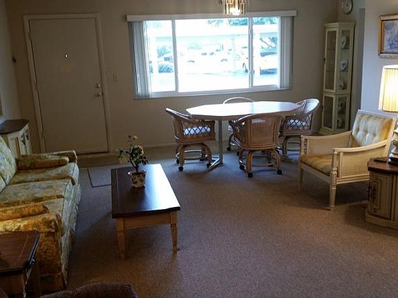 3rd image of 4480 Ironwood Cir APT 115A