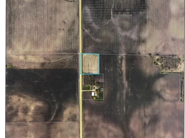 17 County Road 151, Belle Plaine, MN 56011