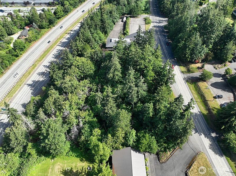 4th image of 750 Samish Way
