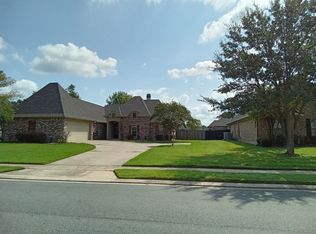 205 Horseguards Ave, Bossier City, LA 71111