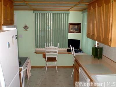 4th image of 2354 Blomquist Ave