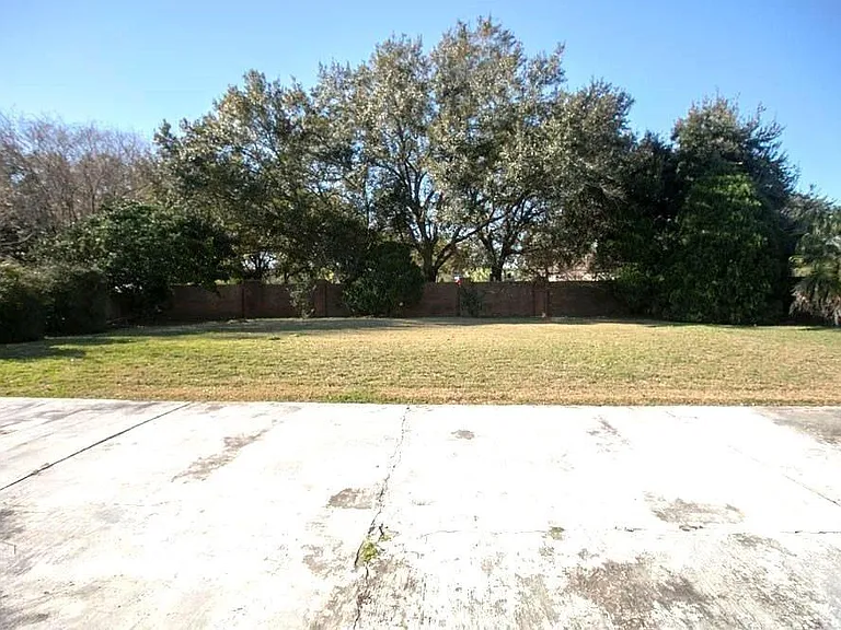 146 Skycrest Dr — Photo 21