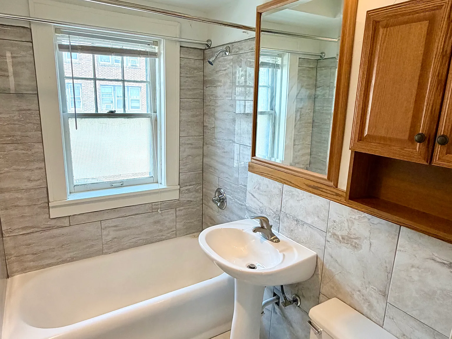 3300 Girard Ave S — Photo 3