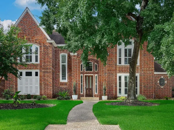 2 Silverstrand Pl, Spring, TX 77381