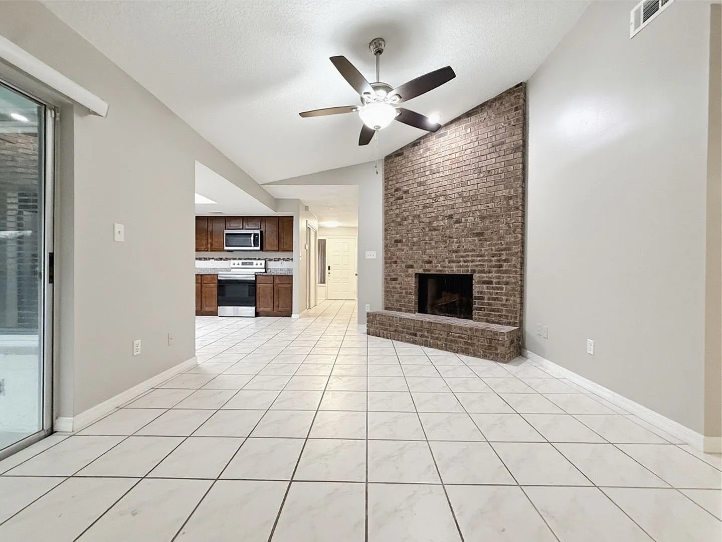 Lakefront Rental in Bay Lakes | Bay Hill, Dr. Phillips Area — Photo 4