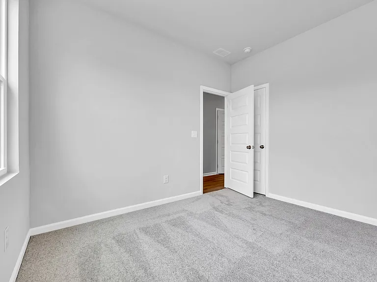 138 Talladega Dr — Photo 8