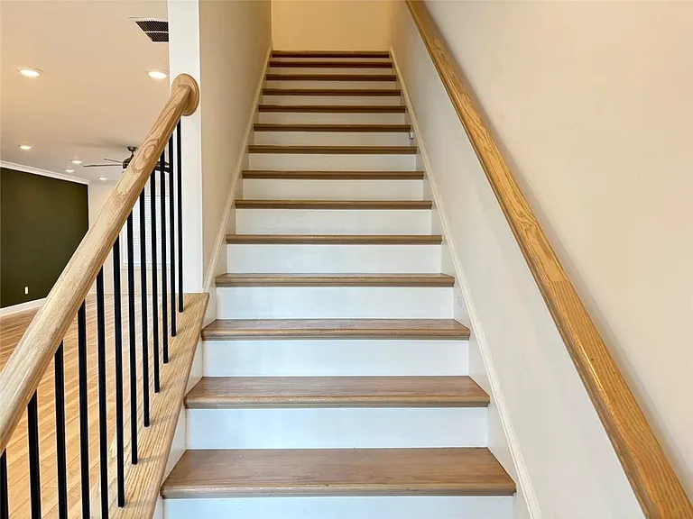 1343 Harvest Park Ln — Photo 12