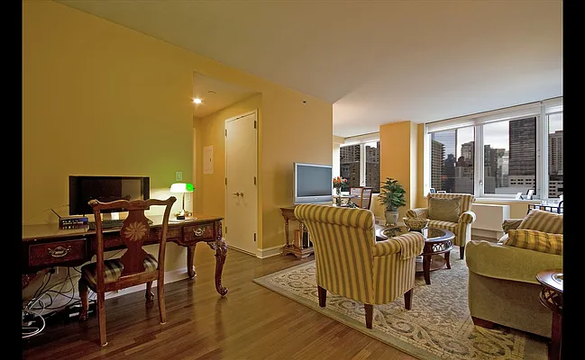 Rented by Douglas Elliman | media 21