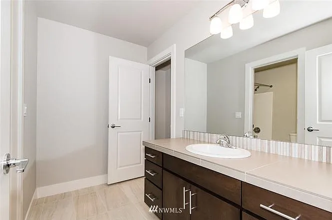 10301 Slater Ave NE — Photo 10