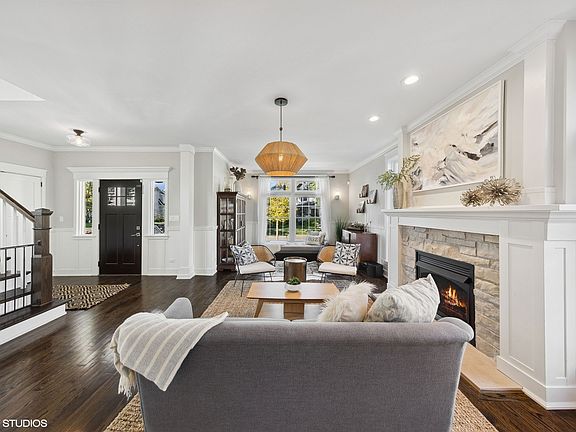 3rd image of 433 S Kensington Ave