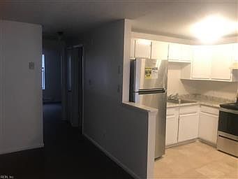 1st image of 1415 Lois Ln APT F
