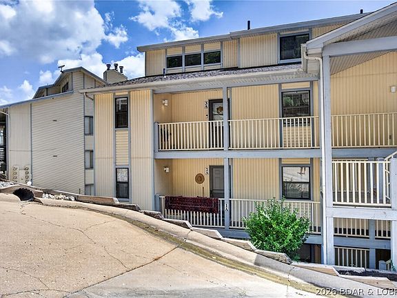 4th image of 262 Bluff Blvd #3A