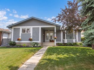 8 N Caswell Close, Red Deer, AB T4P 2T6