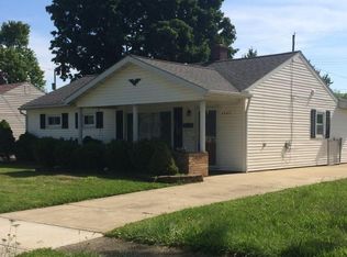 4342 Brookgrove Dr, Grove City, OH 43123