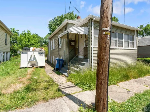 28 Wedgewood Ave, Woodbridge, NJ 07095