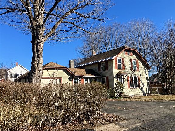 4th image of 7 Stanton Ave