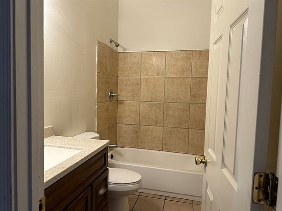 3rd image of 1621 W Tonto St