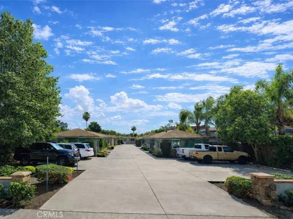 520 W Route 66 #B, Glendora, CA 91740