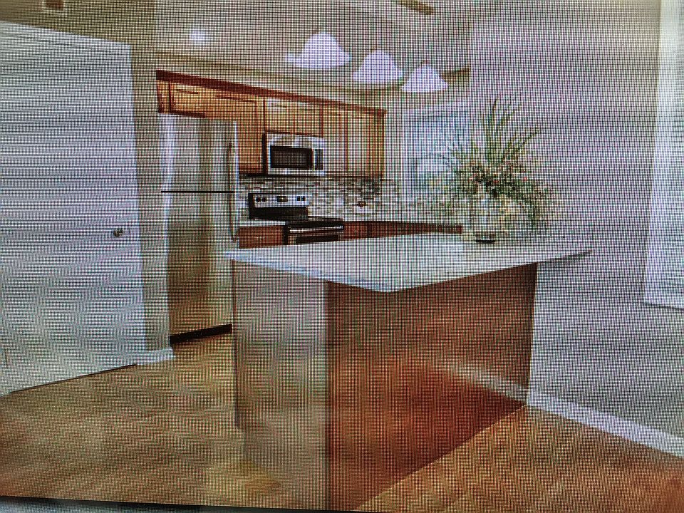2nd image of 612 N Hough St #B