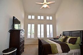 1st image of 9805 Castlewood Dr