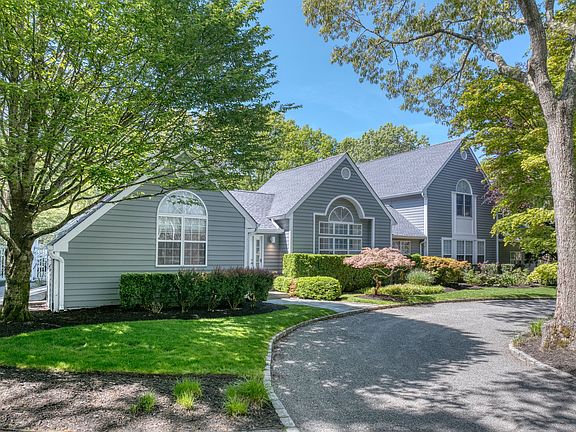 2nd image of 14 Quarty Cir