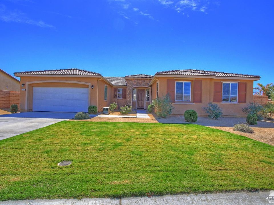 2nd image of 82763 Larsen Dr