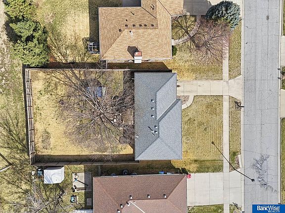 4th image of 4017 Paxton Dr