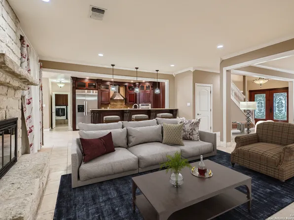 8497 WEMBLEY, Fair Oaks Ranch, TX 78015