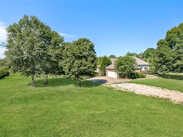 236 Simalusa Dr, Covington, LA 70435